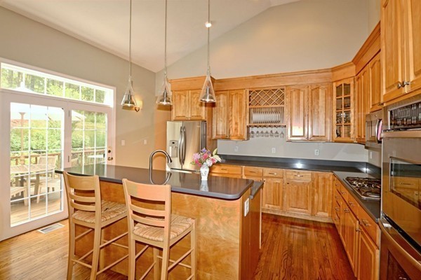 48 Colonial Road Sudbury, MA 01776 - Photo 9 of 24 Gallery Image 9
