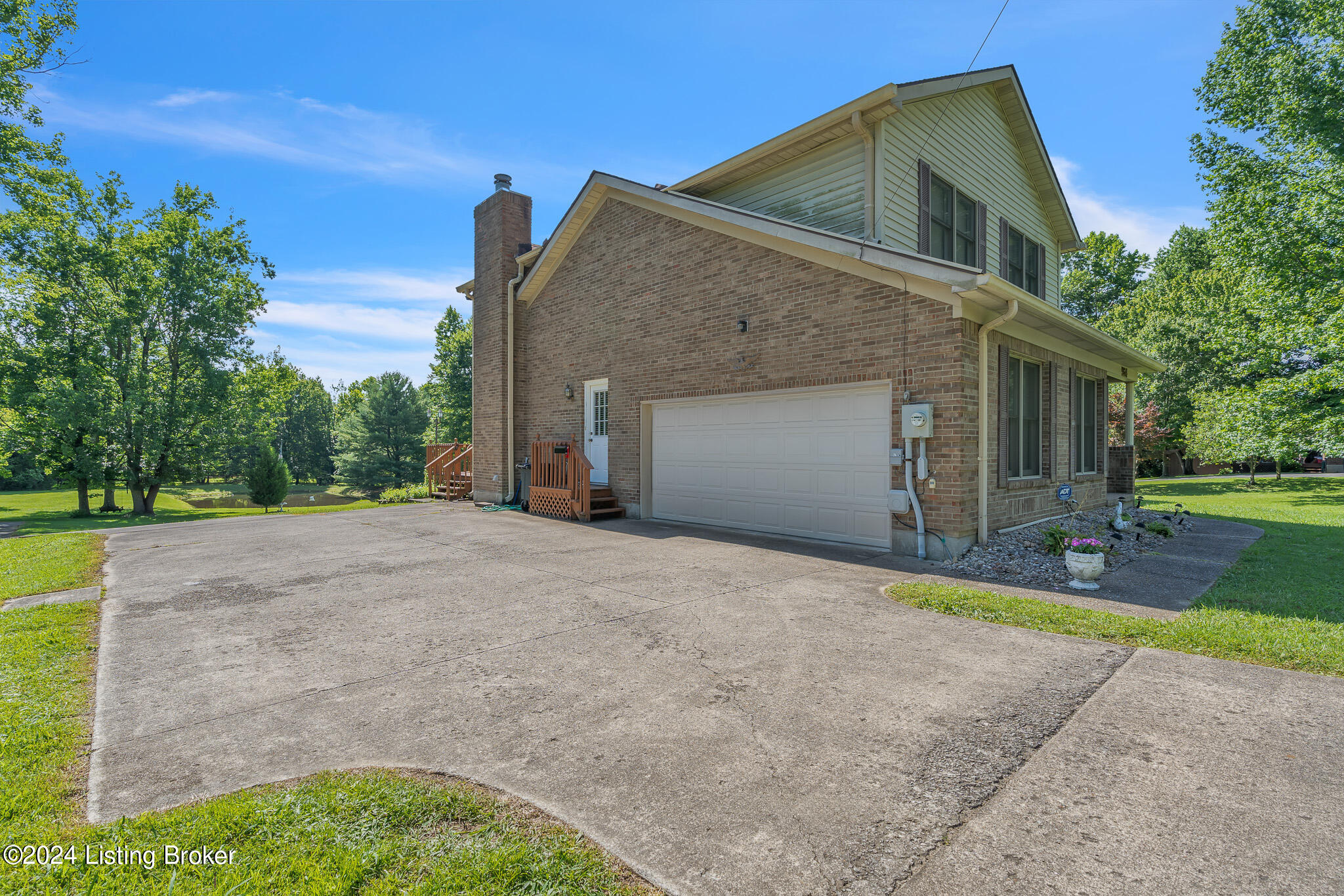 554 Castleman Branch Road Shepherdsville, KY 40165 - Photo 35 of 50 34