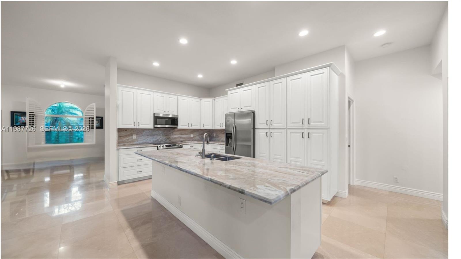 3744 Oak Ridge Circle Weston, FL 33331 - Photo 2 of 22