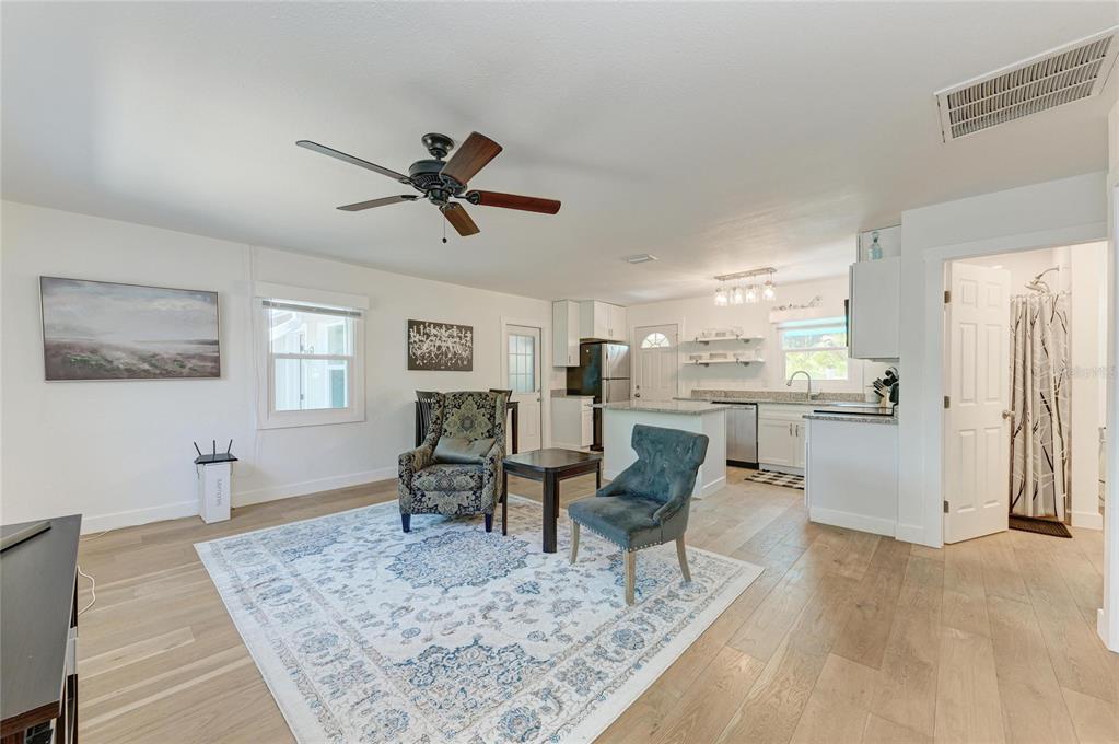 901 Oak Street Southwest Ruskin, FL 33570 - Photo 12 of 63