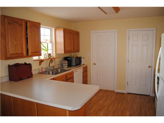 12960 Stafford Road Leesburg, OH 45135 - Photo 8 of 15 Gallery Image 8