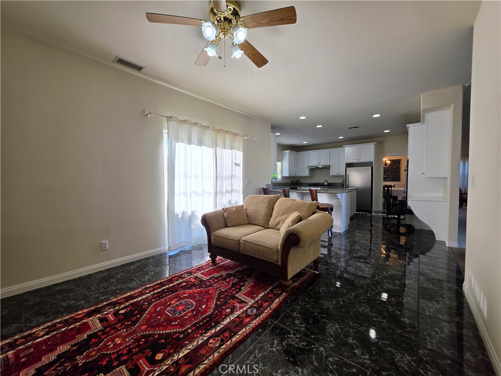11541 Donovan Road Rossmoor, CA 90720 - Photo 50 of 113 Family room off kitchen