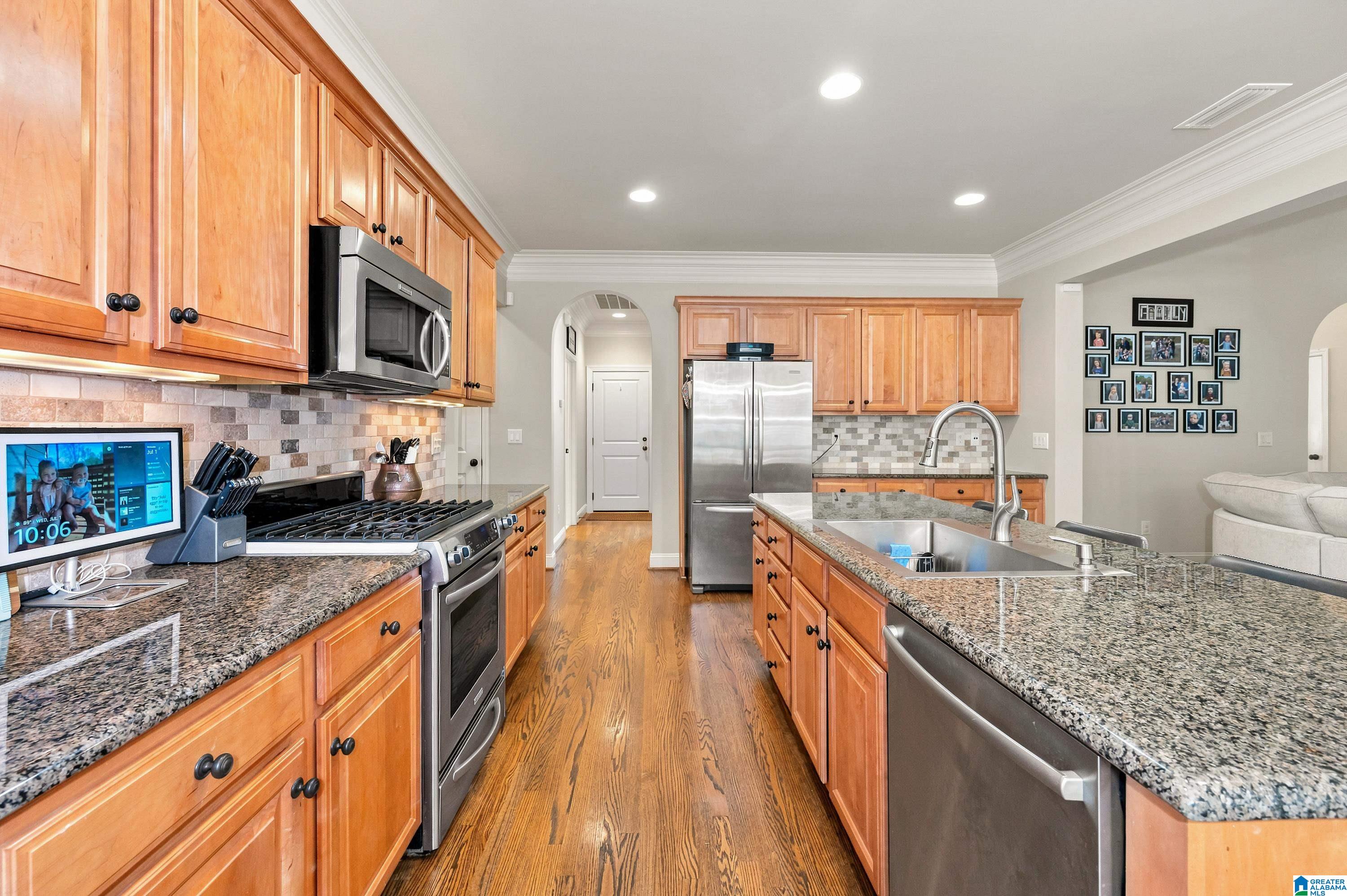 3068 Valley Ridge Road Hoover, AL 35242 - Photo 14 of 49