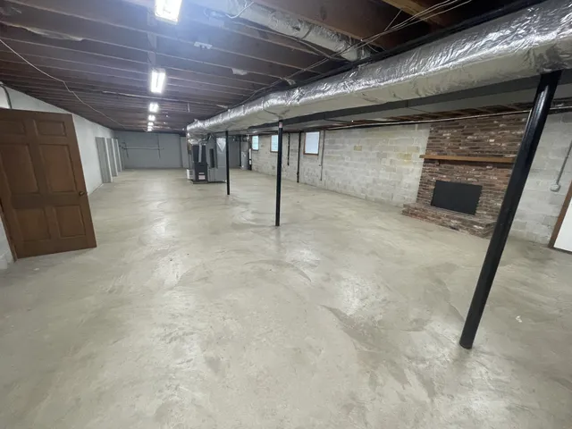 a view of empty room