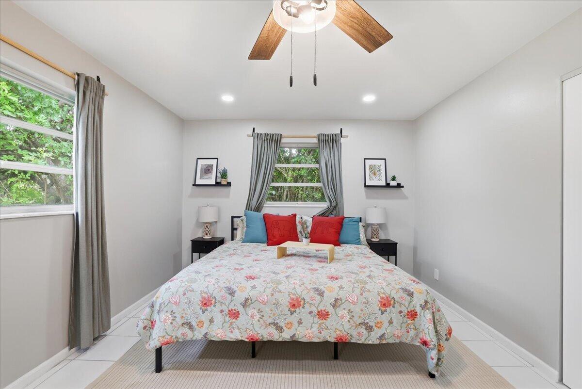 583 Northwest 12th Terrace Boca Raton, FL 33486 - Photo 22 of 31 15-8I8A4959