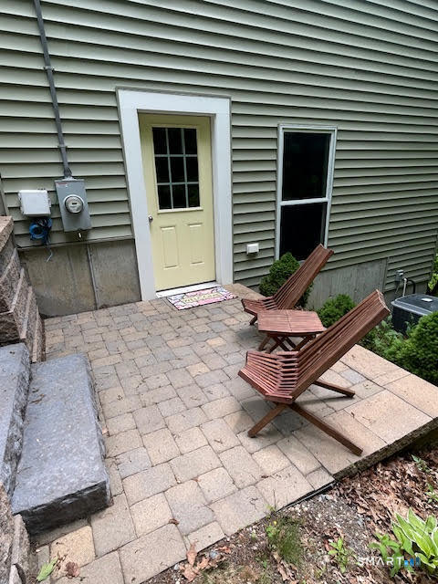 64 Edge Hill Road East Lyme, CT 06357 - Photo 9 of 32
