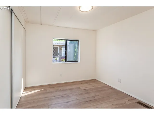 $179,000 | 7455 Southeast King Road, Unit 53, Milwaukie, OR 97222