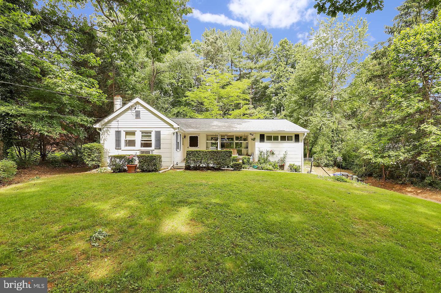 11900 Marmary Road Gaithersburg, MD 20878 - Photo 2 of 28 Gallery Image 2