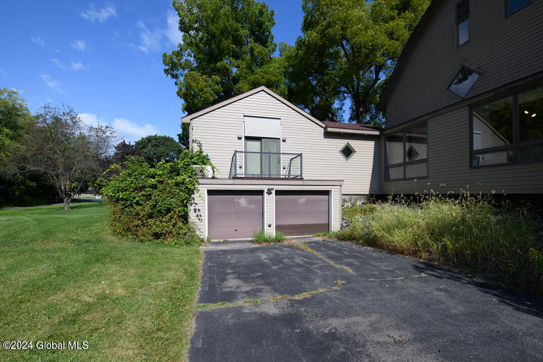 33 McCormack Road Bethlehem, NY 12159 - Photo 5 of 57 _DSC3085