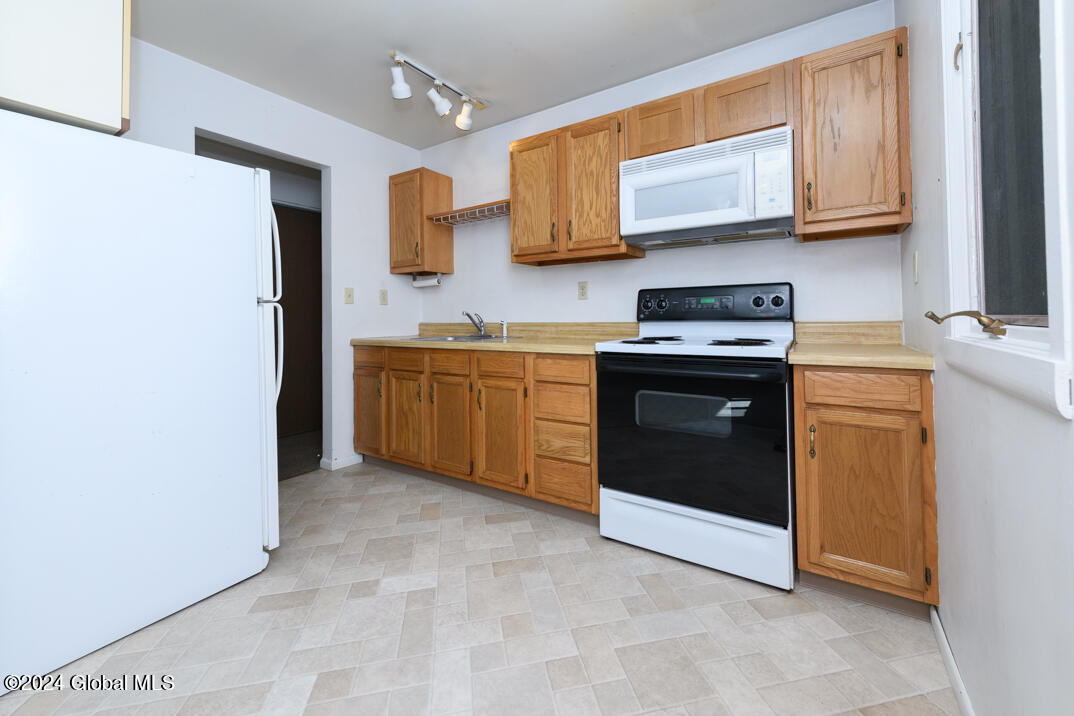 33 McCormack Road Bethlehem, NY 12159 - Photo 51 of 57 _DSC3010