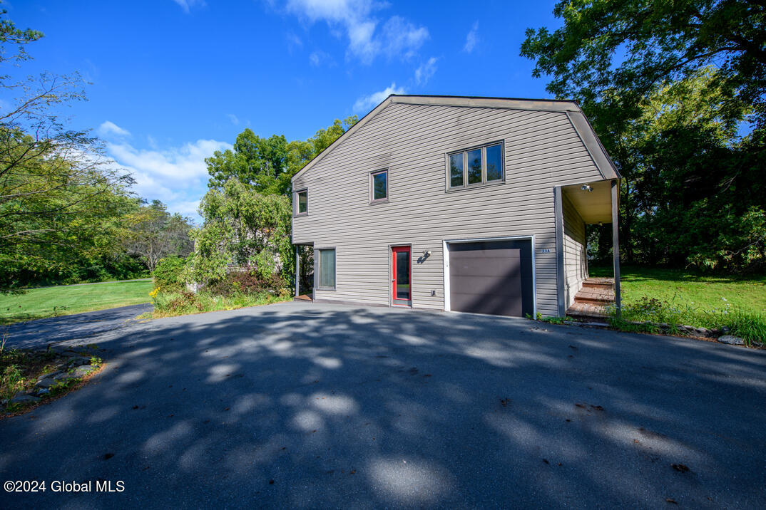 33 McCormack Road Bethlehem, NY 12159 - Photo 7 of 57 _DSC2865