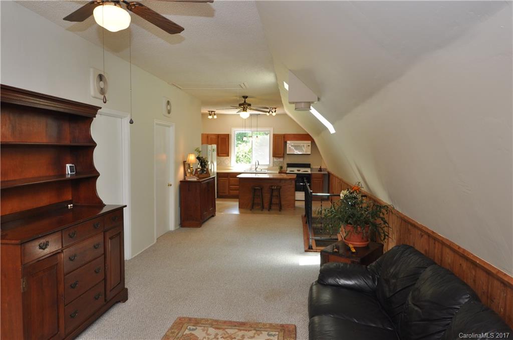 2274 Deep Gap Road Flat Rock, NC 28731 - Photo 12 of 24
