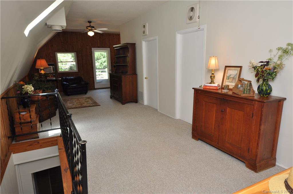 2274 Deep Gap Road Flat Rock, NC 28731 - Photo 13 of 24