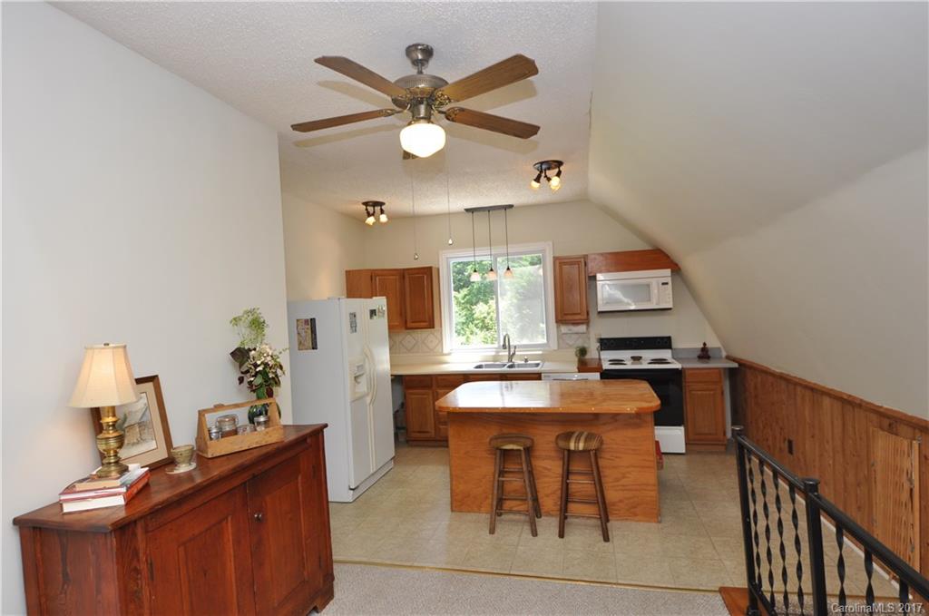 2274 Deep Gap Road Flat Rock, NC 28731 - Photo 15 of 24