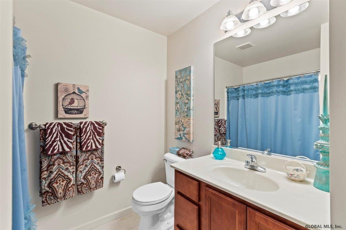 409 Cedar Rensselaer, NY 12144 - Photo 22 of 34 Photo 22