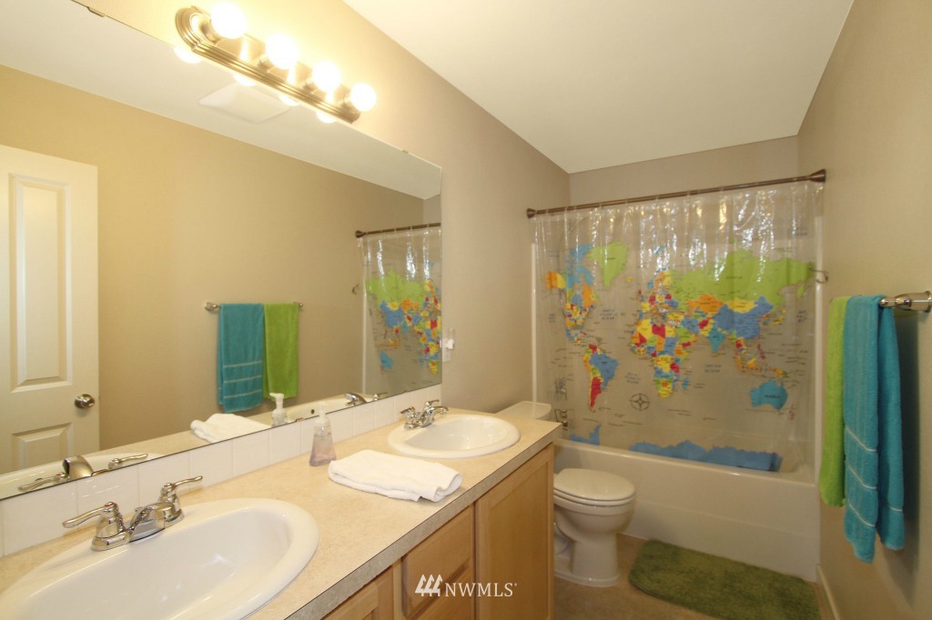 4025 217th Street Southeast Bothell, WA 98021 - Photo 14 of 21