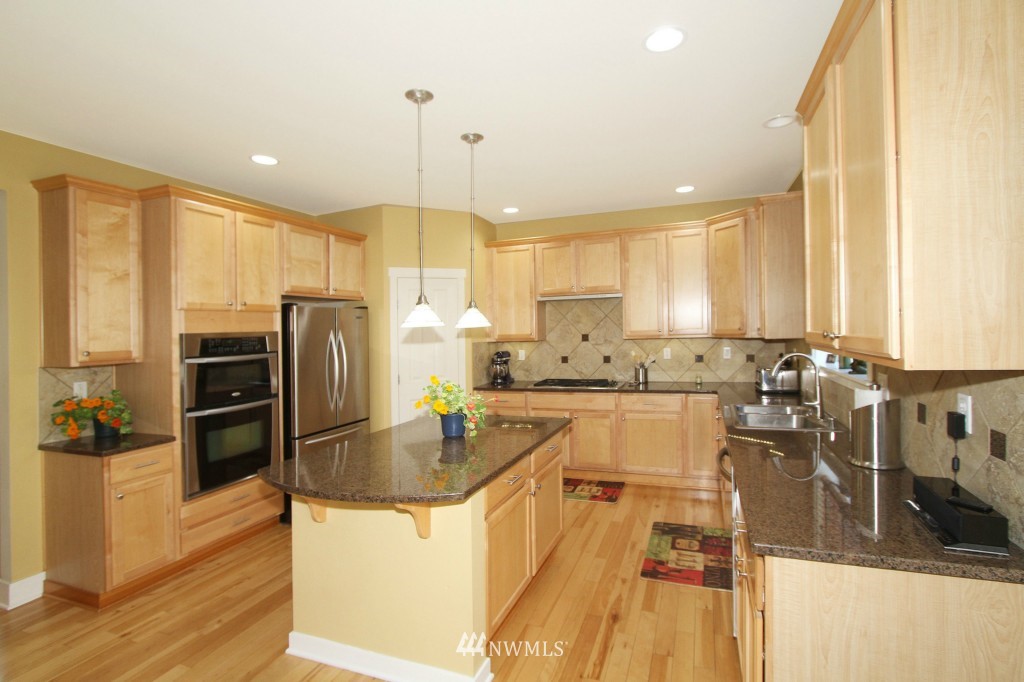 4025 217th Street Southeast Bothell, WA 98021 - Photo 5 of 21