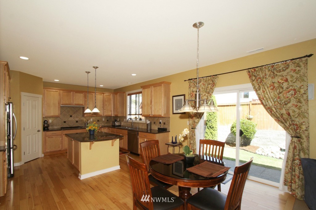 4025 217th Street Southeast Bothell, WA 98021 - Photo 6 of 21