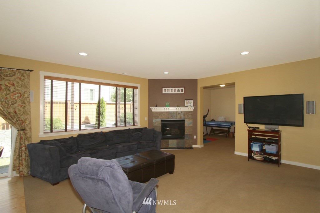 4025 217th Street Southeast Bothell, WA 98021 - Photo 7 of 21