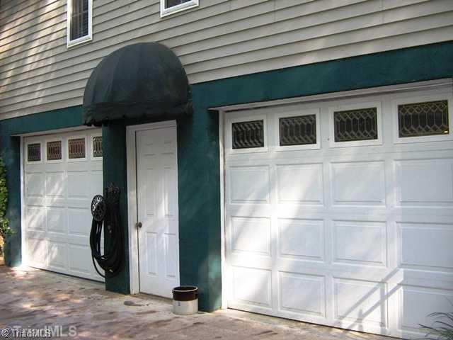 3749 Welcome-Arcadia Road Lexington, NC 27295 - Photo 14 of 15 Parking Lot/Garage. double garage with great storage in back.