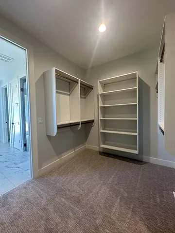 $989,900 | 5127 Oak Rdg Court, Bettendorf, IA 52722