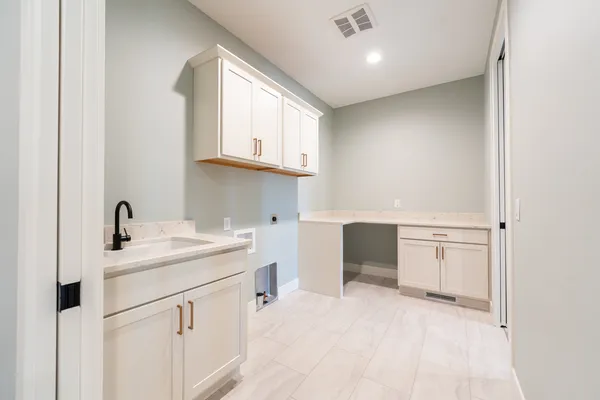 $989,900 | 5127 Oak Rdg Court, Bettendorf, IA 52722