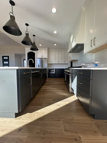 $989,900 | 5127 Oak Rdg Court, Bettendorf, IA 52722