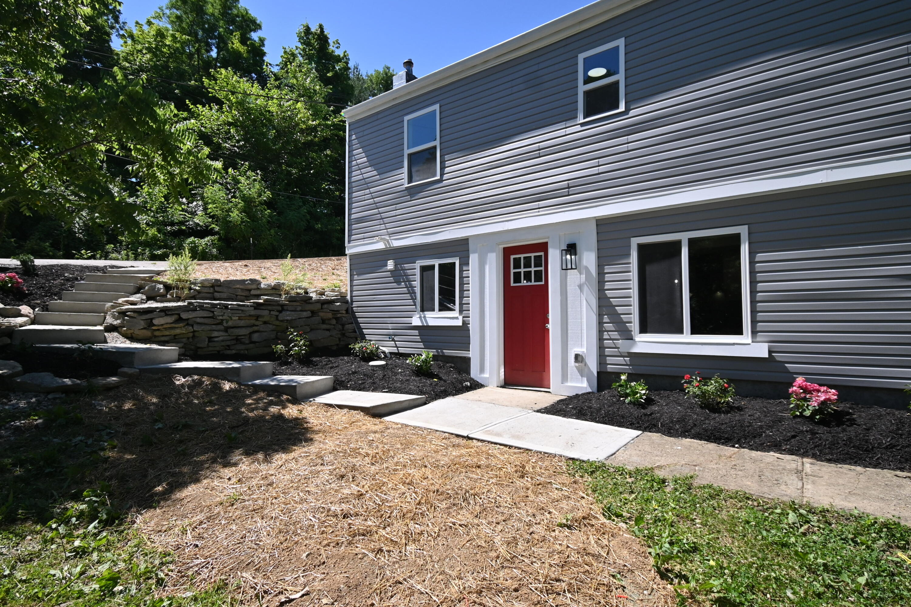 484 Walnut Road Covington, KY 41015 - Photo 1 of 25
