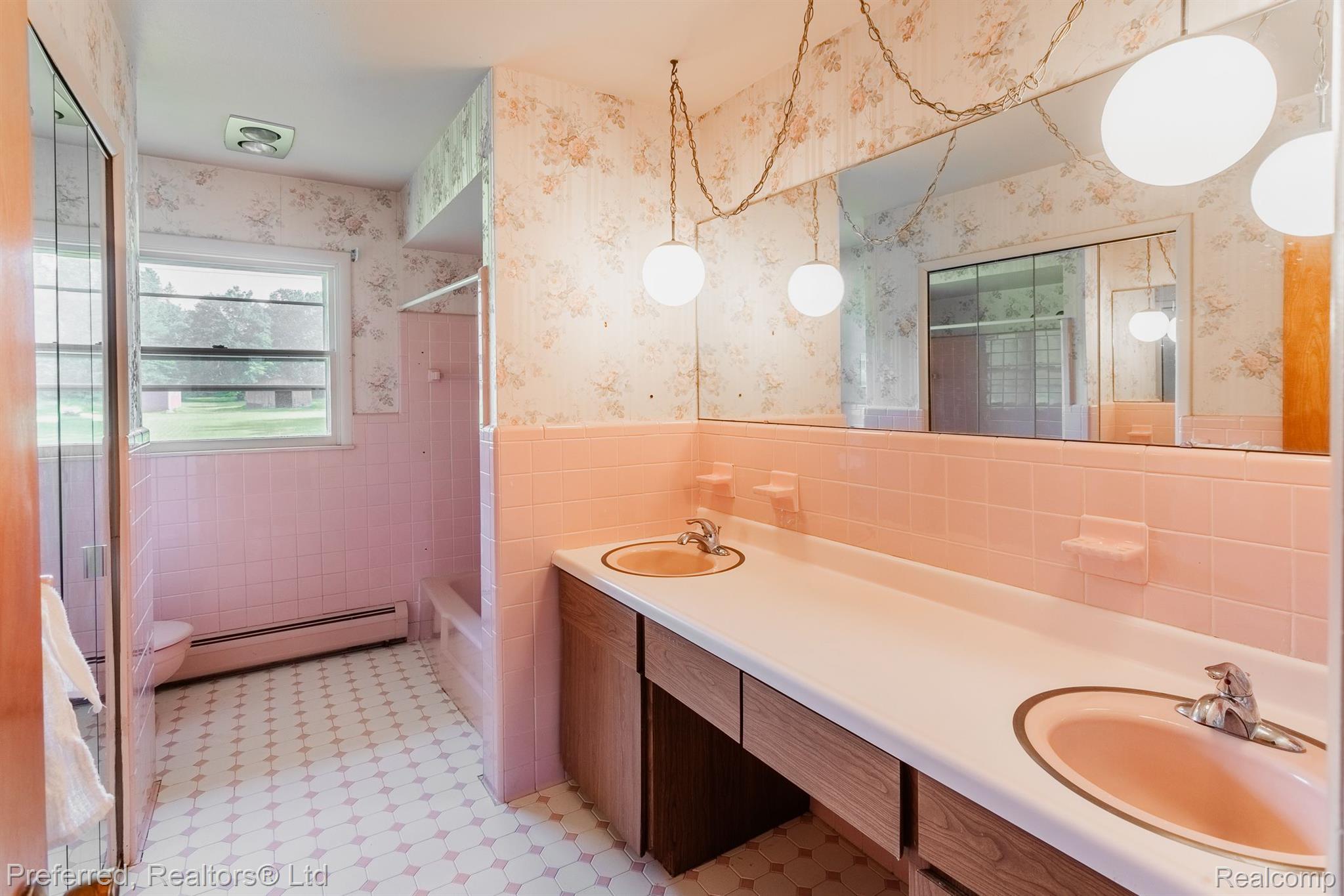 33721 Willow Road New Boston, MI 48164 - Photo 18 of 41 Gallery Image 18