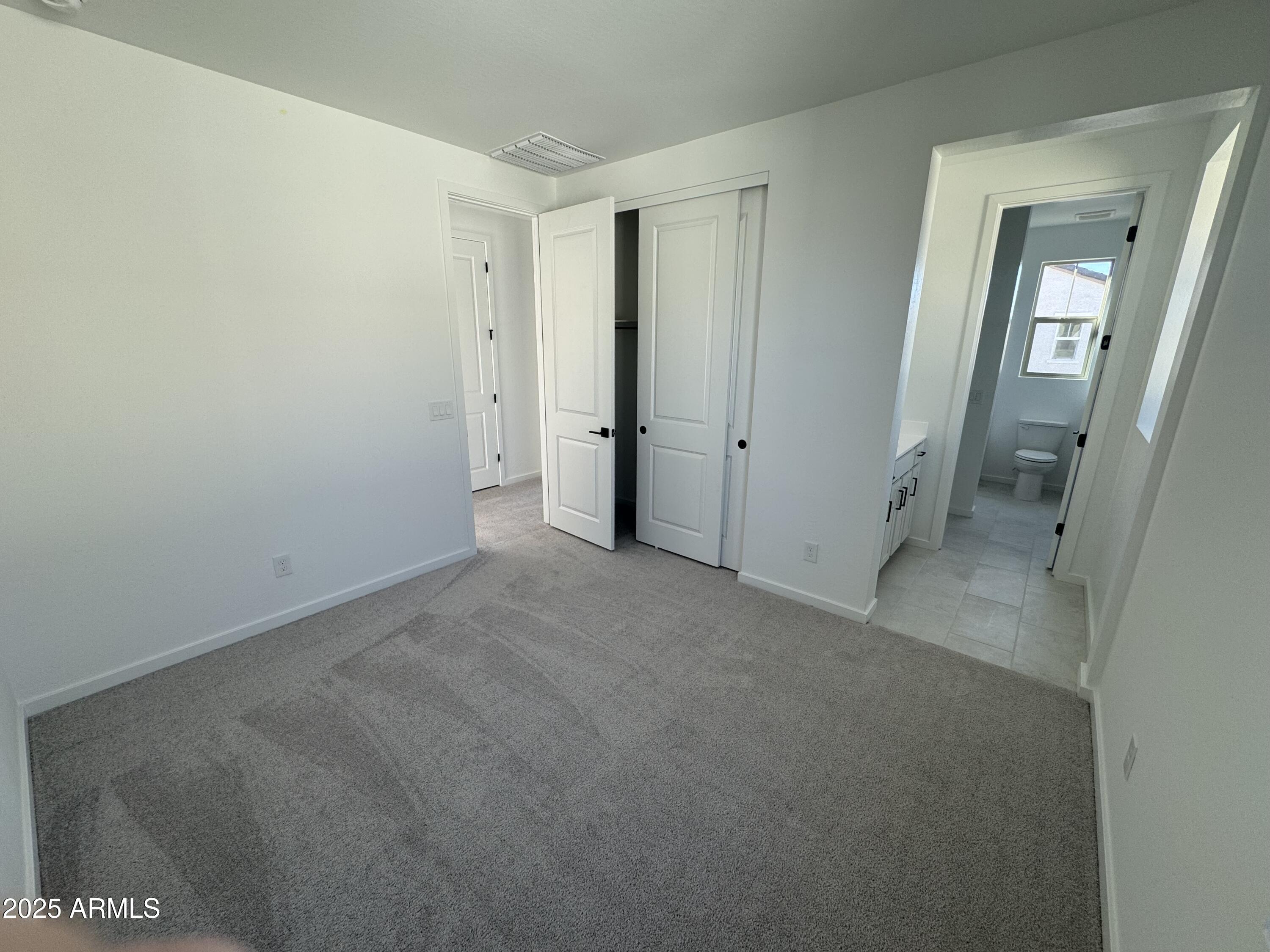 2454 West Maximo Way Phoenix, AZ 85085 - Photo 20 of 27