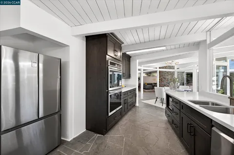 $1,898,000 | 100 El Toyonal, Orinda, CA 94563