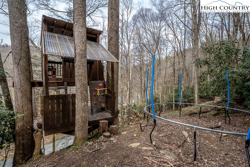 1649 Watauga River Road Sugar Grove, NC 28679 - Photo 35 of 43 Gallery Image 35