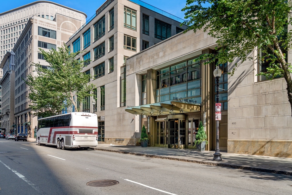 400 Stuart Street, Unit 15J Boston, MA 02116 - Photo 13 of 15
