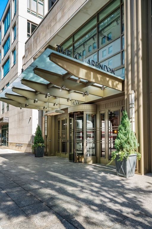 400 Stuart Street, Unit 15J Boston, MA 02116 - Photo 8 of 15