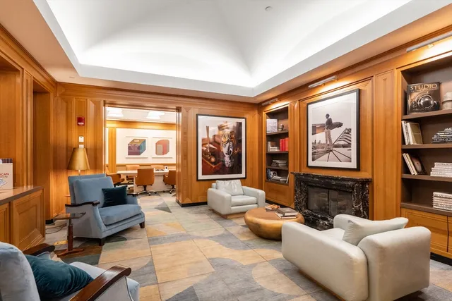 $7,900 | 400 Stuart Street, Unit 15J, Boston, MA 02116