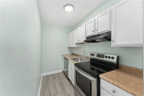 $2,295 | 132 De Pasquale Avenue, Unit 2, Providence, RI 02903