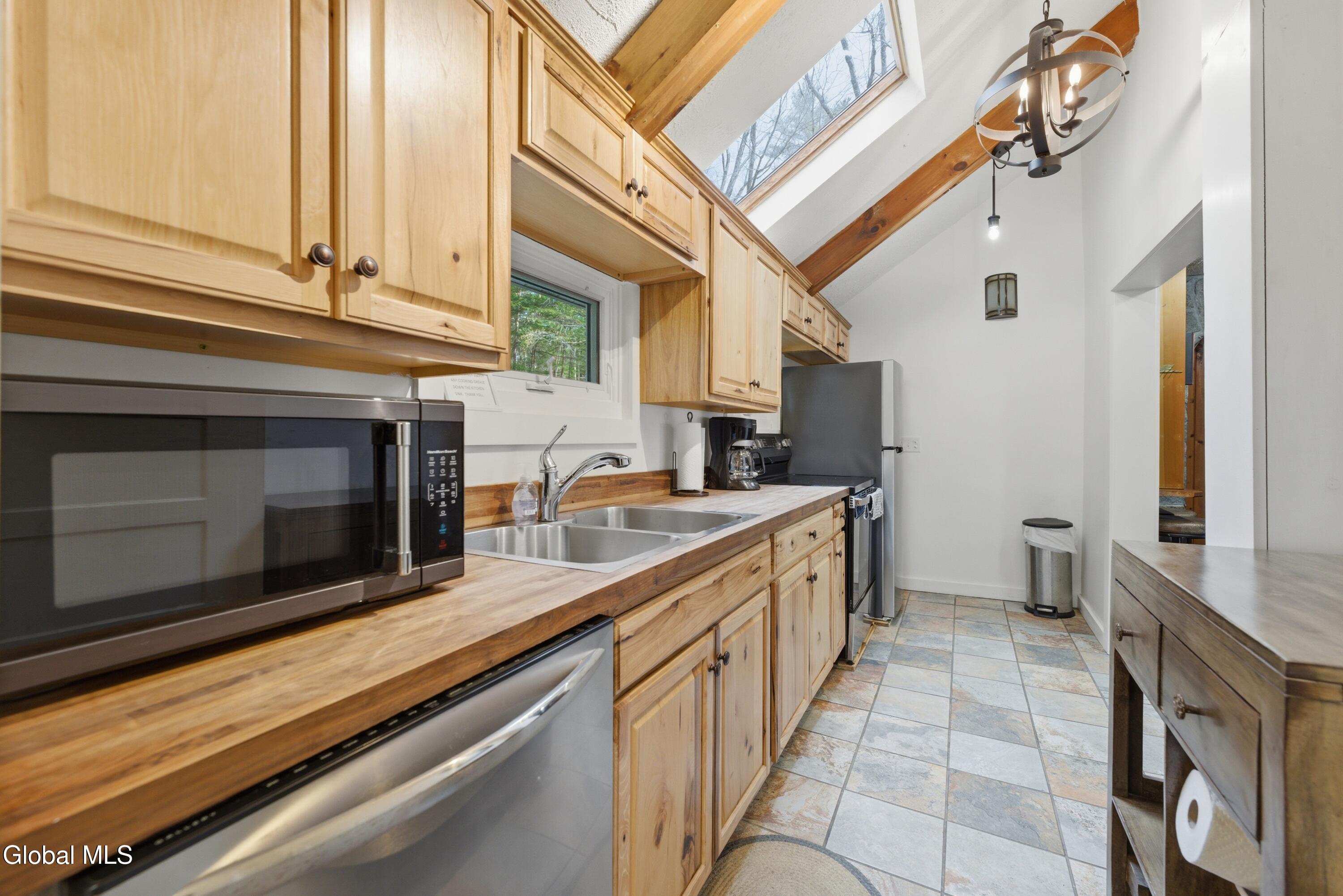 12 Snyder Road Lake George, NY 12845 - Photo 12 of 40 DOD01385