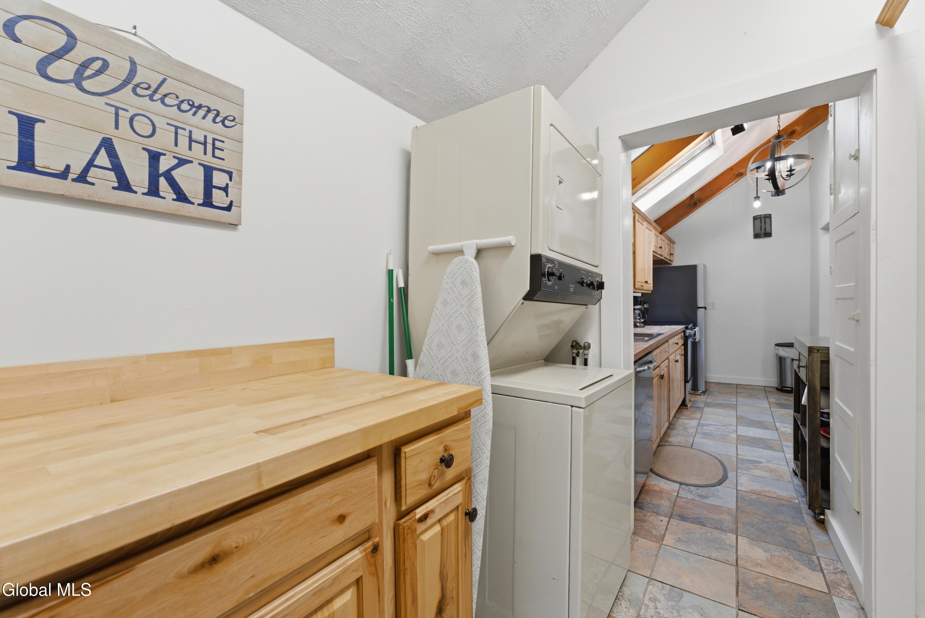 12 Snyder Road Lake George, NY 12845 - Photo 9 of 40 DOD01313