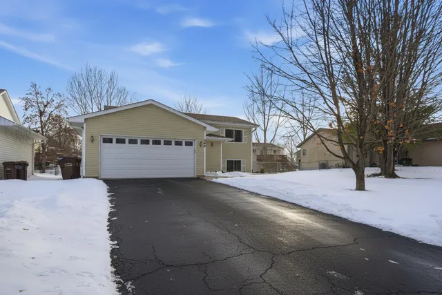 $324,900 | 300 13th Avenue Northeast, Buffalo, MN 55313