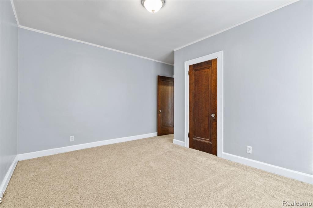 14960 Ashton Road Detroit, MI 48223 - Photo 19 of 37