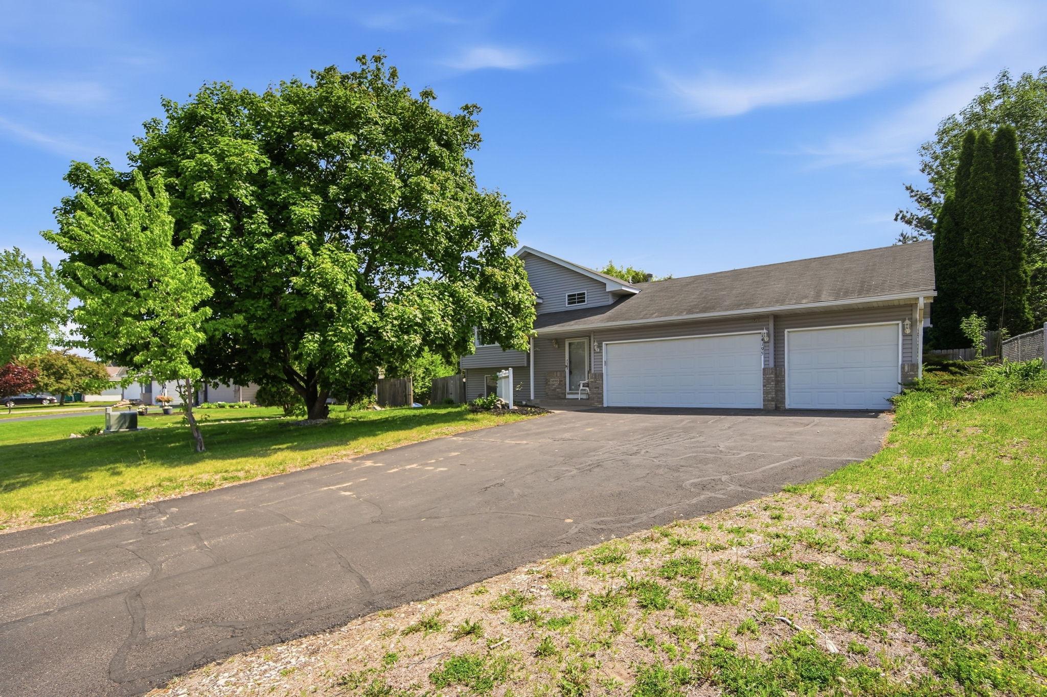 14195 Vale Street Northwest Andover, MN 55304 - Photo 3 of 36