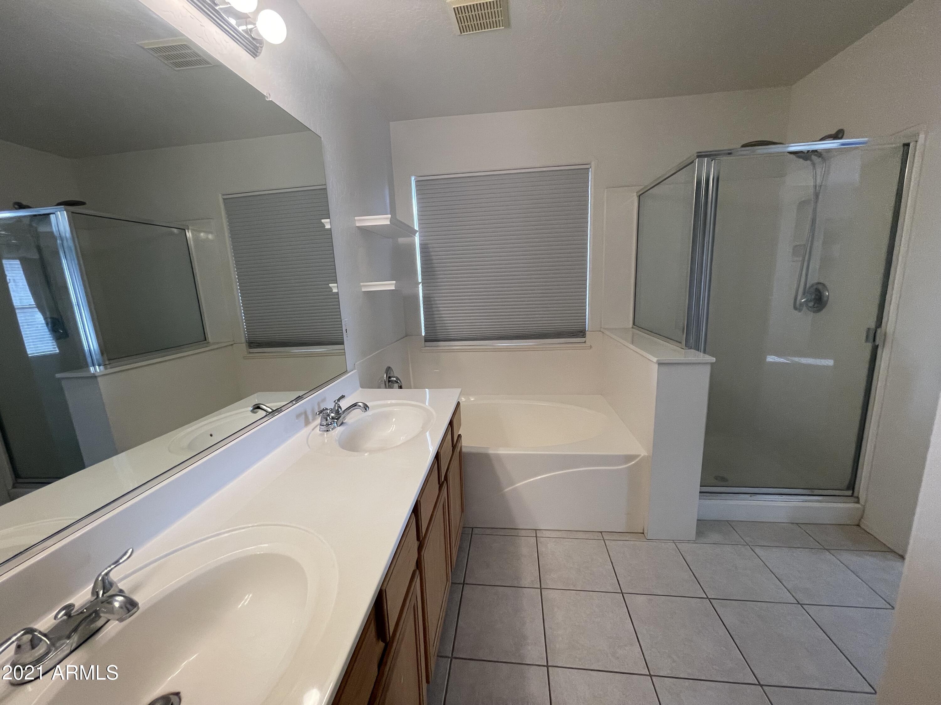 4580 East Del Rio Street Gilbert, AZ 85295 - Photo 20 of 21 IMG_4215