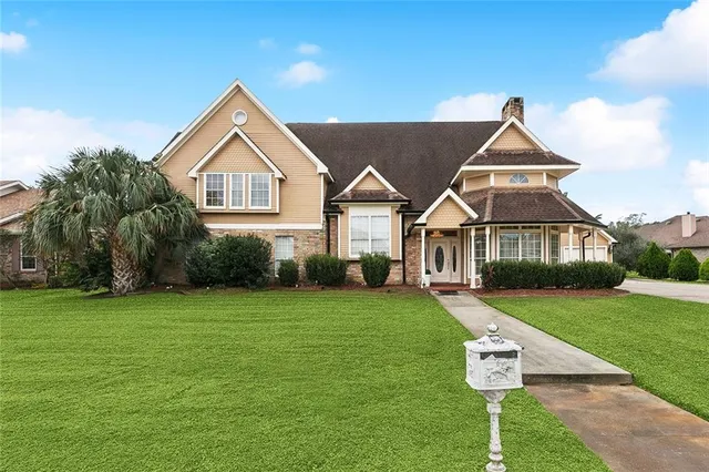 $515,000 | 3504 Lake Palourde Drive, Harvey, LA 70058