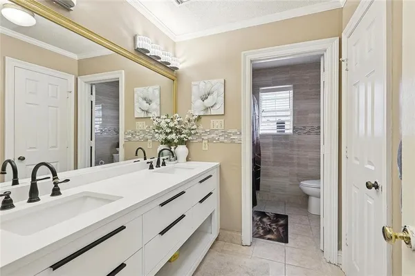 $495,000 | 3504 Lake Palourde Drive, Harvey, LA 70058