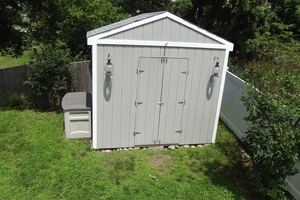 6 Curtis Road Woburn, MA 01801 - Photo 26 of 27 Gallery Image 26