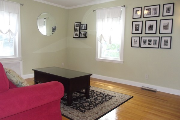 6 Curtis Road Woburn, MA 01801 - Photo 4 of 27 Gallery Image 4