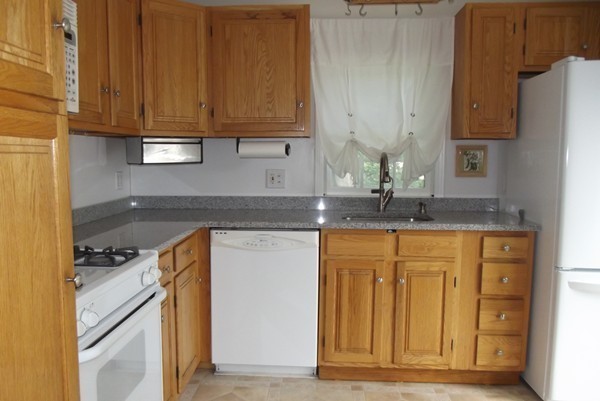 6 Curtis Road Woburn, MA 01801 - Photo 8 of 27 Gallery Image 8