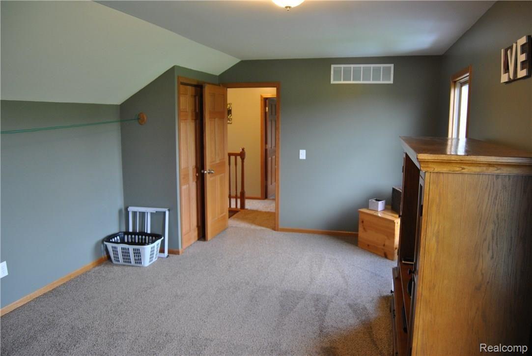 5620 Slattery Road North Branch, MI 48461 - Photo 10 of 16 DSC_0051.JPG