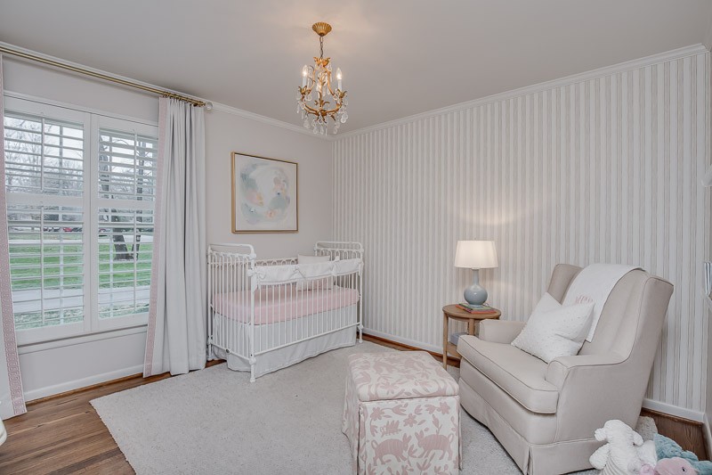 5911 Post Road Nashville, TN 37205 - Photo 16 of 38 a living room with furniture and a window