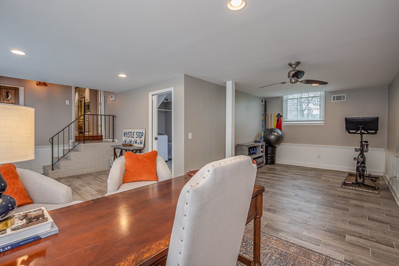 5911 Post Road Nashville, TN 37205 - Photo 30 of 38 a living room with furniture and wooden floor